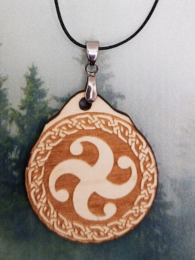 Кулон из дерева Символ Рода