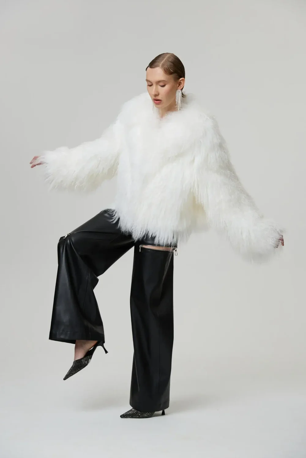 Шуба из ламы, Белая