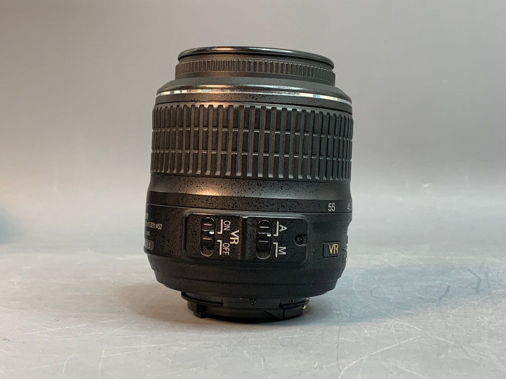 Nikon D5100 Kit 18-55mm 3.5-5.6G VR 2.363 Кадров