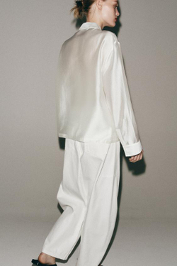 ZARA АТЛАСНАЯ РУБАШКА С ЗАСТЕЖКОЙ НА ПЕТЛИ ZW COLLECTION, БЕЛЫЙ
