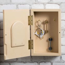 Полка - ключница Кошка Грация Айвори