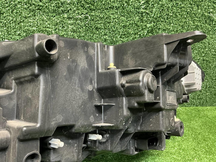 Фара правая Volvo XC90 2 (2014-2019) LED