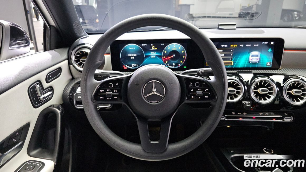 Mercedes-Benz A-Class W177 A250 4MATIC Sedan (04.2020)