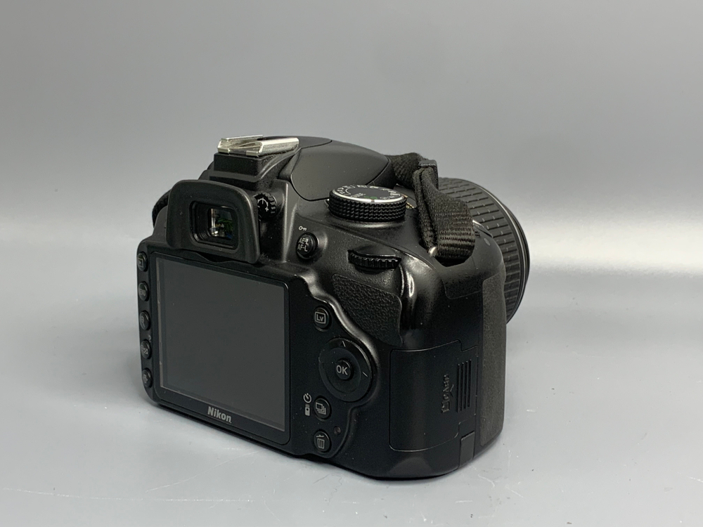 Nikon D3200 kit 18-55mm 15300 кадров