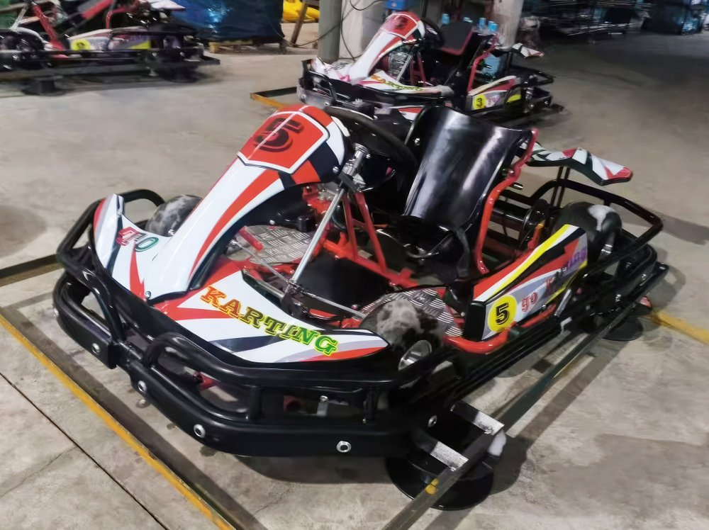 Электромобиль с бензиновым двигателем "TurboKart"