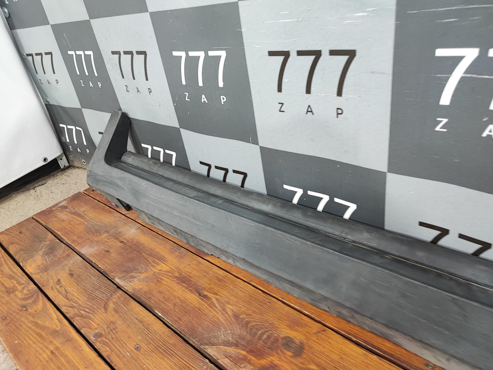 Накладка порога правого Cadillac XT5 16-22 Б/У Оригинал 84100134