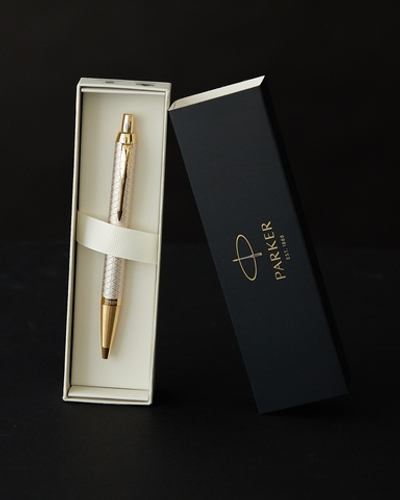 Подарочный набор с гравировкой: ручка шариковая Parker IM Premium Warm Silver (grey) GT и ежедневник