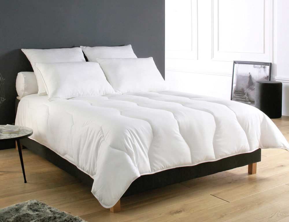 Одеяло MANOIR Одеяло всесезонное Blanc des Vosges 200x200 Белый