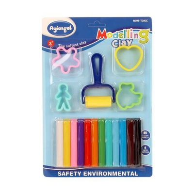 Тесто для лепки на блистере 4 формочек + каток, C-42206