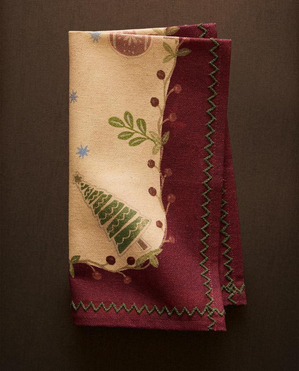 ZARA HOME КУХОННЫЕ ПОЛОТЕНЦА С РОЖДЕСТВЕНСКИМ ПРИНТОМ (НАБОР ИЗ 2 ШТ.), КРАСНЫЙ