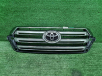 Решетка радиатора Toyota Land Cruiser 200 (15-21)