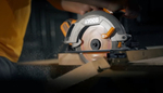 Аккумуляторная циркулярная пила INGCO CSLI18511 INDUSTRIAL 20 В 185 мм 1x4 Ач