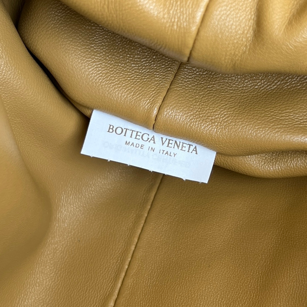 Bottega Veneta Teen Lauren 1980 With Chain 31 cm