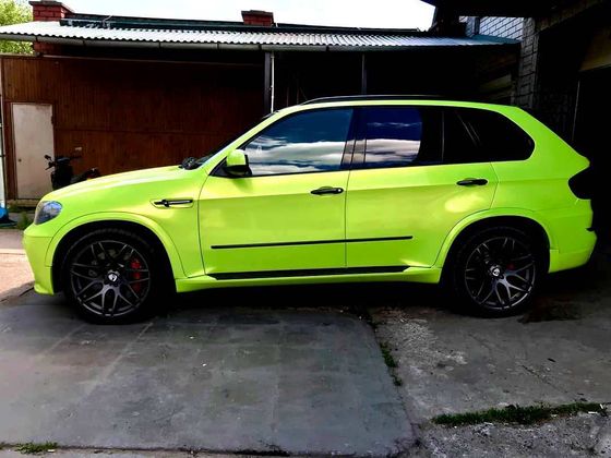 Пленка Coral Fluorescent Yellow глянцевая салатовая Carbins 12 погонных метров