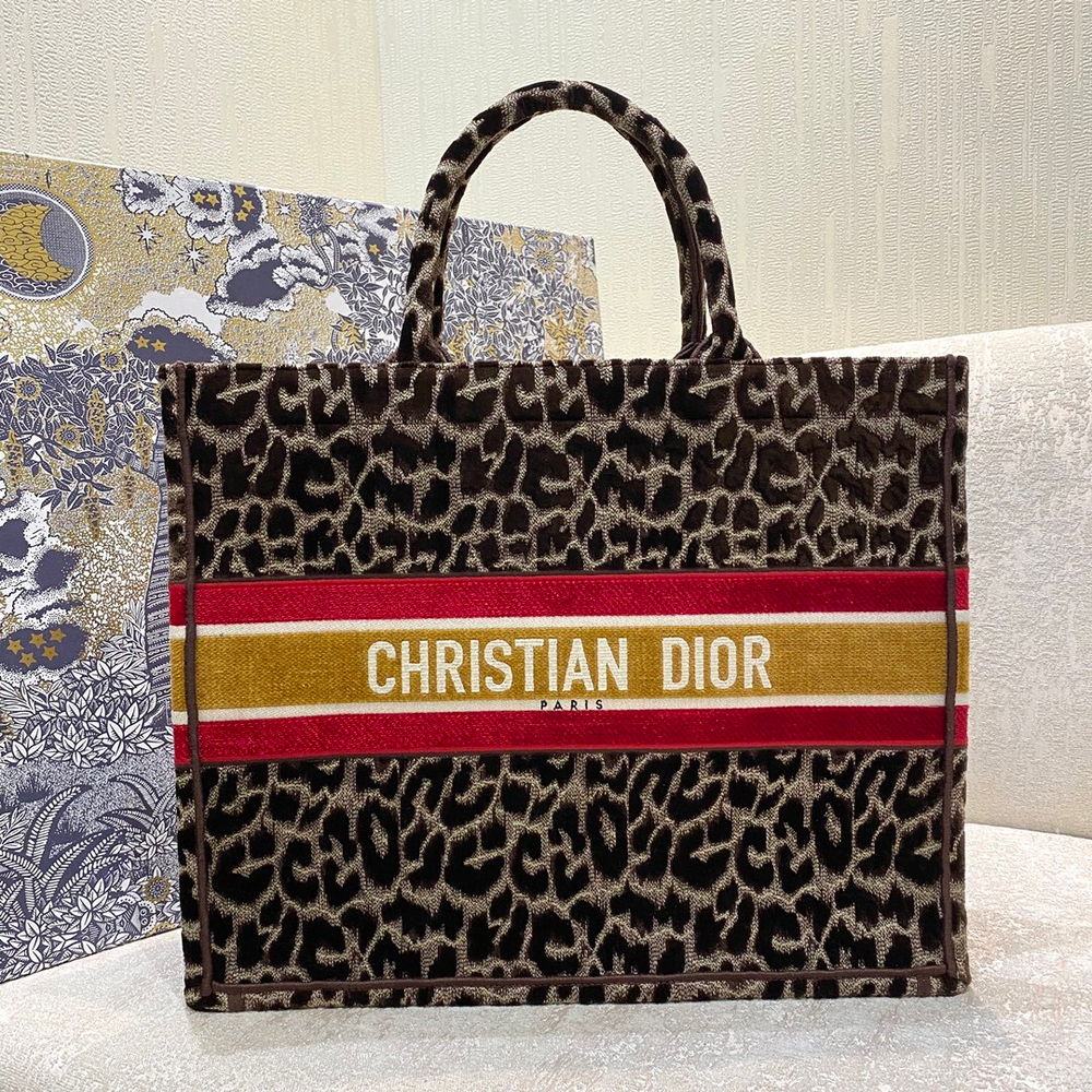 Christian Dior Book Tote 42 cm