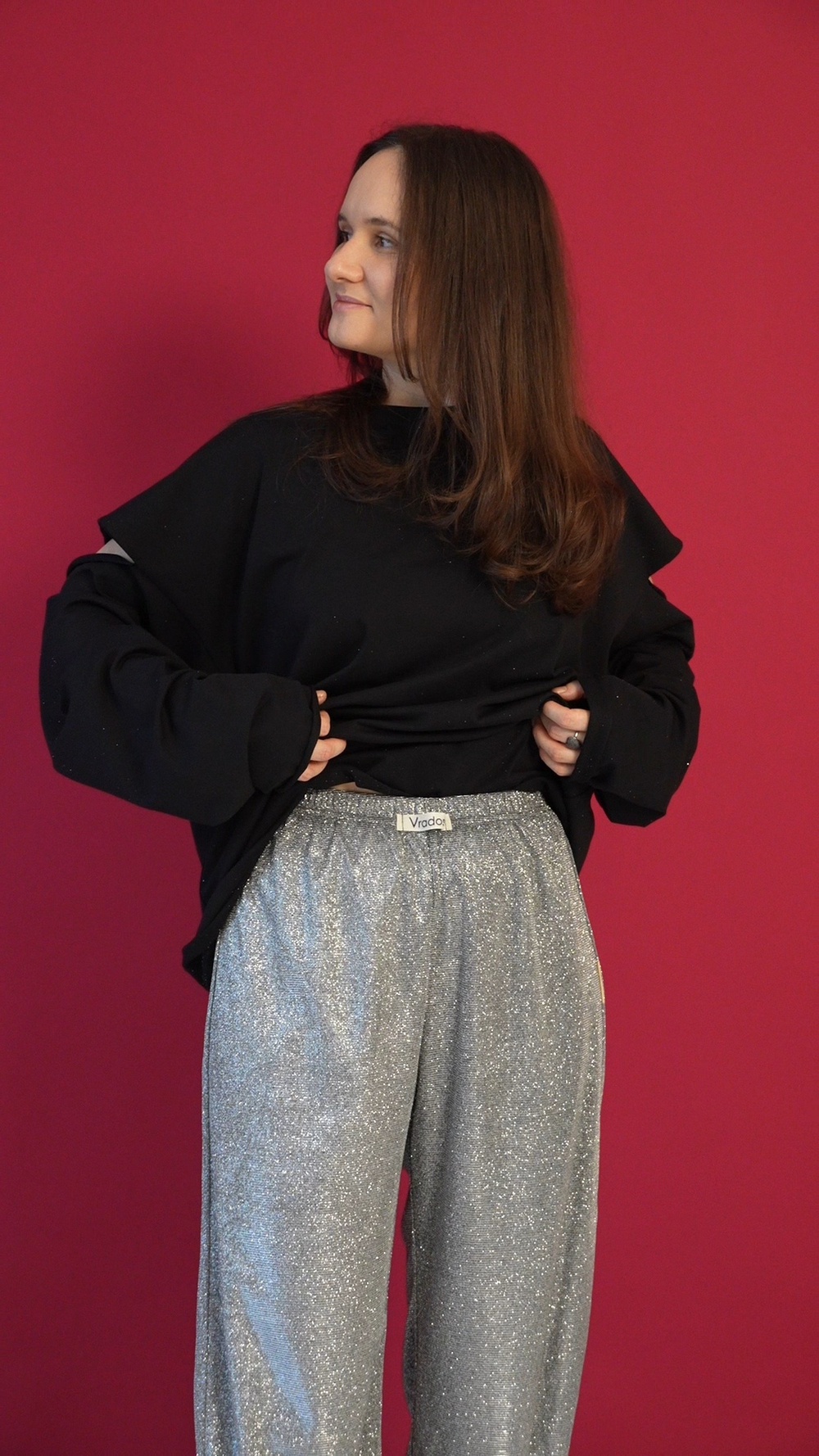 Лонгслив с рваными рукавами