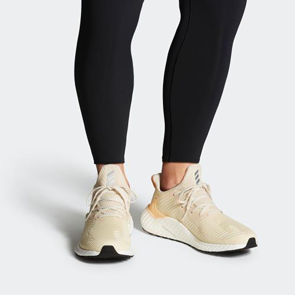 Кроссовки Adidas Alphaboost