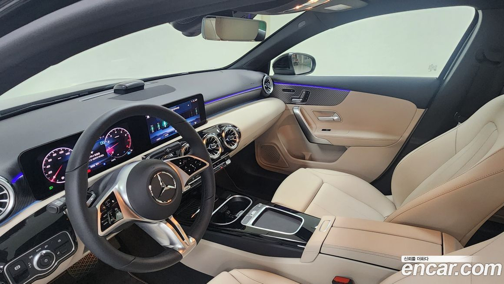 Mercedes-Benz A-Class W177 A220 Hatchback (02.2024)