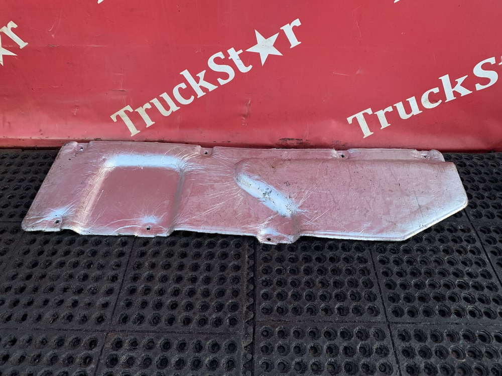 Шумоизоляция двигателя левая 2023г.