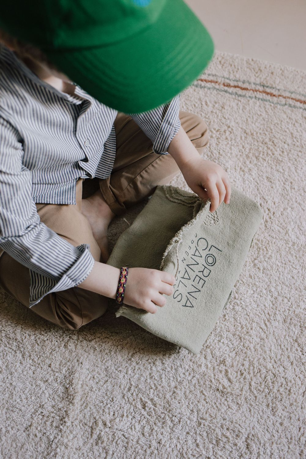 Lorena Canals Snail Small World Green Toy