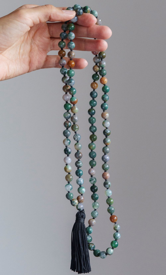 Четки из яшмы индийской