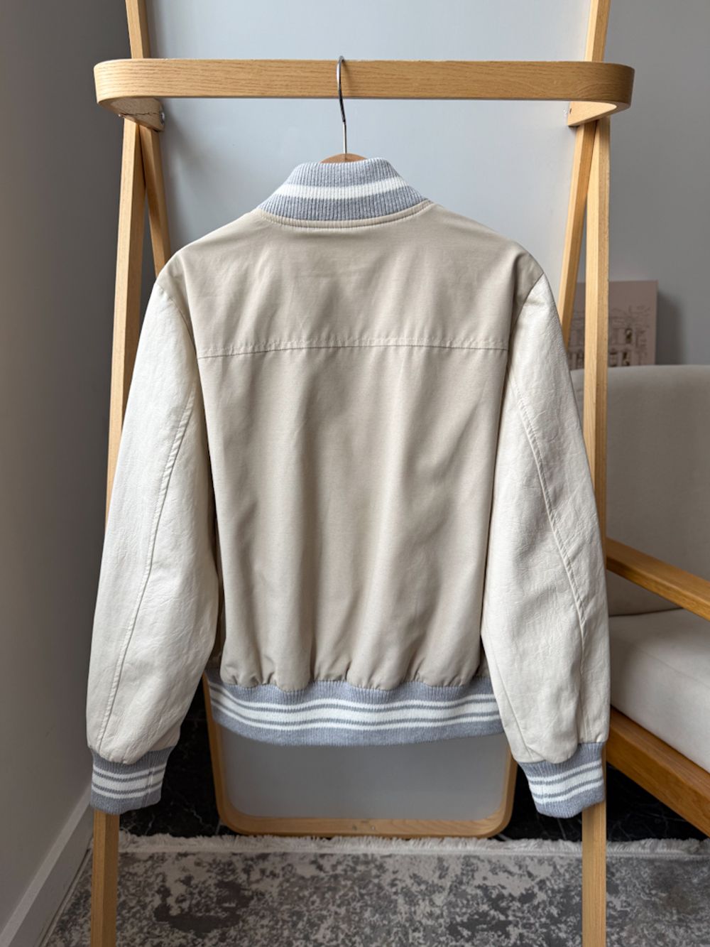 Бомбер Eleventy, 140