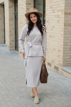 Костюм капучино из вязанного трикотажа