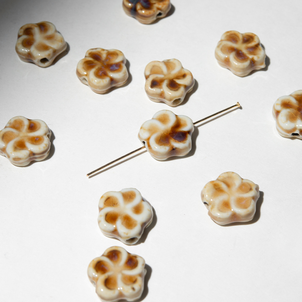 Бусина в форме цветка, 15,5*6мм, кофейно-молочная, глазурированный фарфор