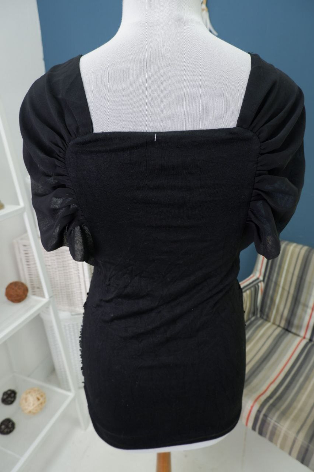 Блузка с пайетками 40-42 размер