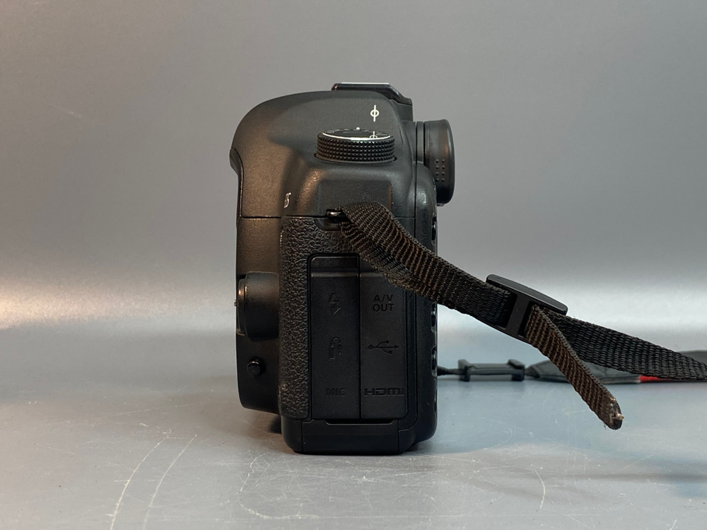 Canon 5D Mark II 235.000 Кадров