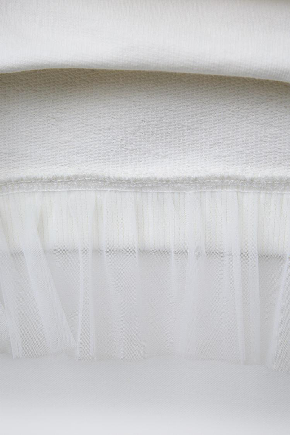 ZARA ТОЛСТОВКА С ЦВЕТОЧНЫМ ПРИНТОМ, ЖЕЛТОВАТО-БЕЛЫЙ