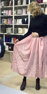 Ткань  натуральный шелк 100%с вышивкой (Италия) ш-120см  цена за 1м