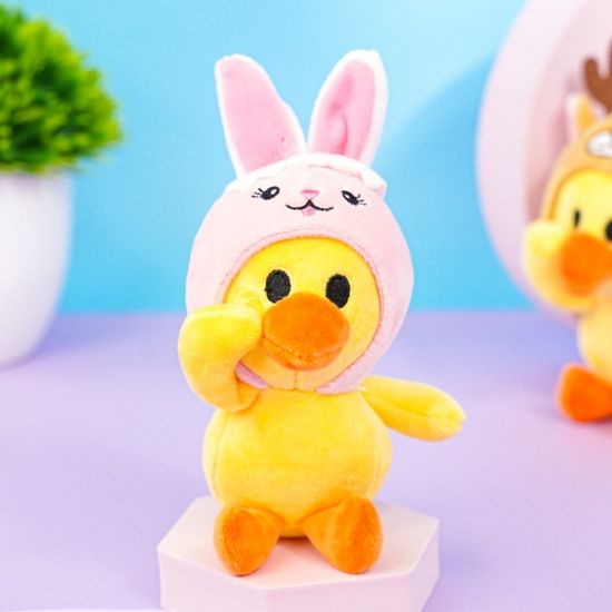 Мягкий брелок "Уточка в шапке" в ассортименте 12,5 см