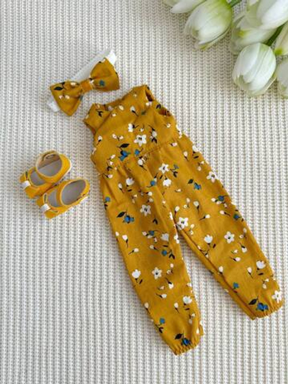 Комбинезон горчичный для куклы Paola Reina 32-34 см