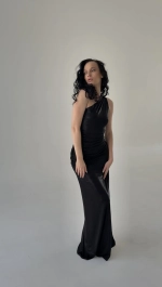 Платье с эффектом мокрой ткани