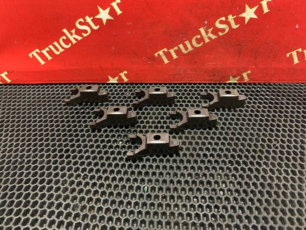 Комплект кронштейнов форсунок топливных