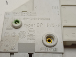 FCS800C кт34 Устройство блокировки для стиральной машины Zanussi 124034900 б/у