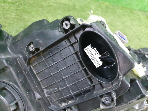 Битая Фара правая Genesis G90 (2018-2022) LED