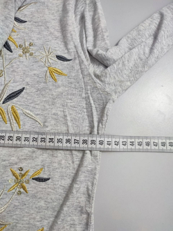 Водолазка Elis с вышивкой 44 размер