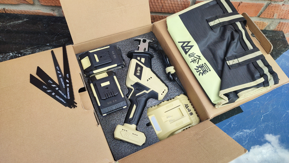 Аккумуляторная Сабельная пила Feng Bao FB-15-2