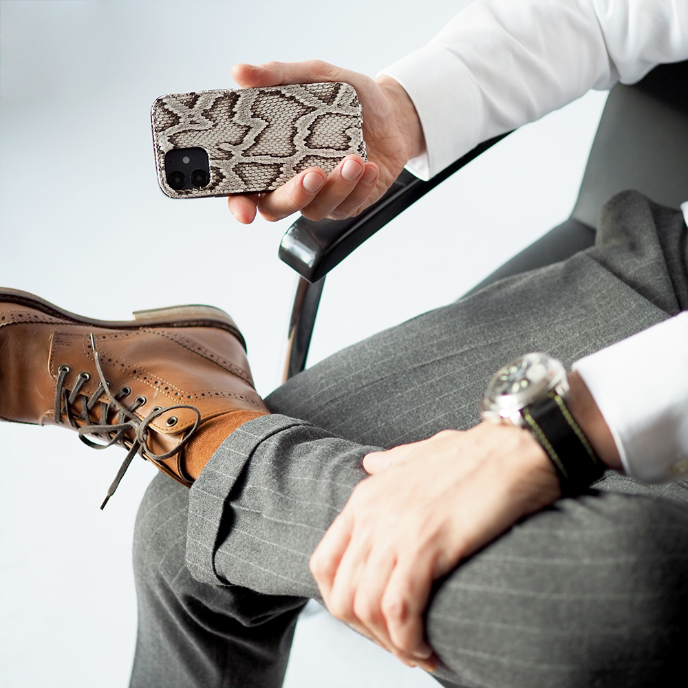 Чехол для iPhone 12 Mini из натуральной кожи питона серого цвета