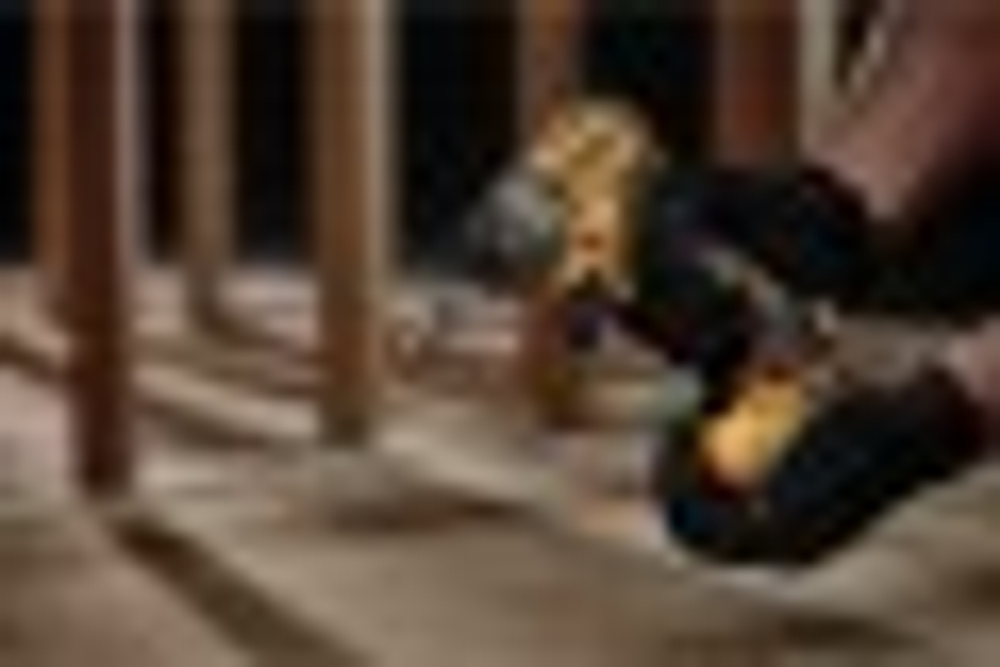 Дрель-шуруповерт аккумуляторная DeWALT DCF 601 D2 DCF601D2-QW