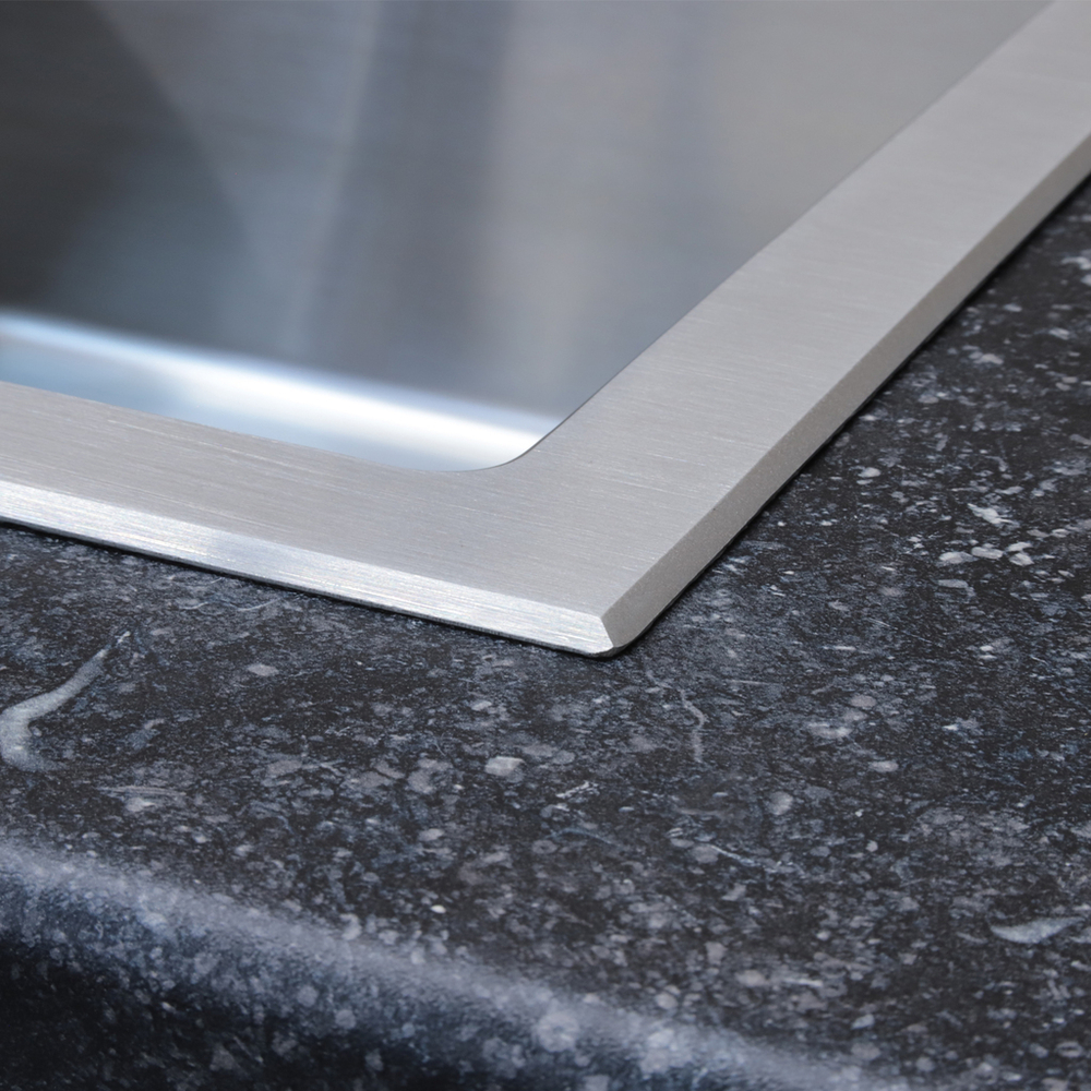 Мойка настол.монтаж 50х50 (3,0) вып 3 1/2  MIXLINE PRO с ФАСКОЙ 20см с сифоном (сатин)