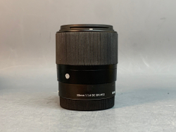 Sigma 30mm f/1.4 DC DN Sony E