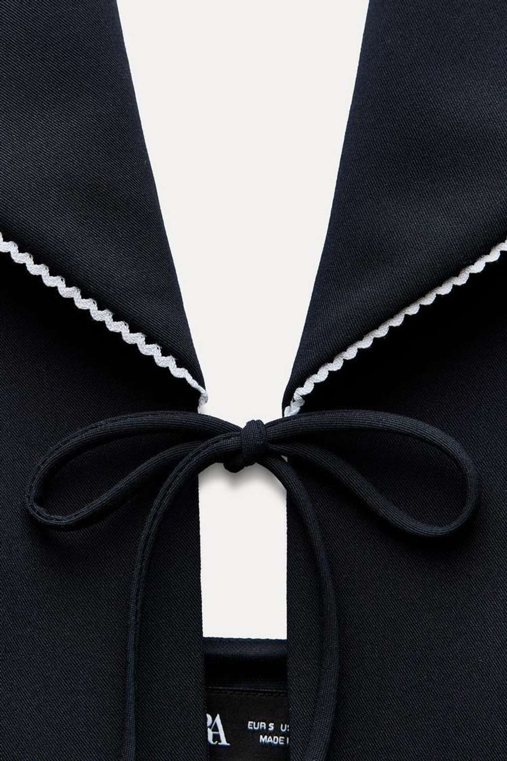 ZARA ТОП С ГОРЛОВИНОЙ ХАЛТЕР, КОНТРАСТНЫМИ ДЕТАЛЯМИ И ЗАВЯЗКАМИ, МОРСКОЙ ТЕМНО-СИНИЙ