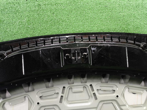 Капот Geely Monjaro (2021-н.в.)