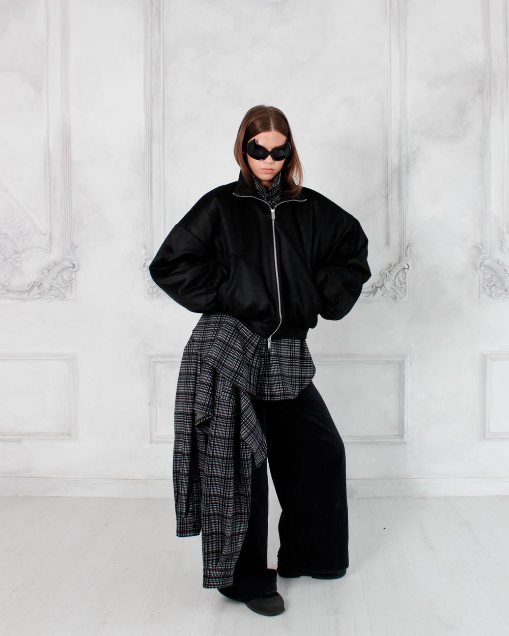 Бомбер Denis Detalov Crop черный