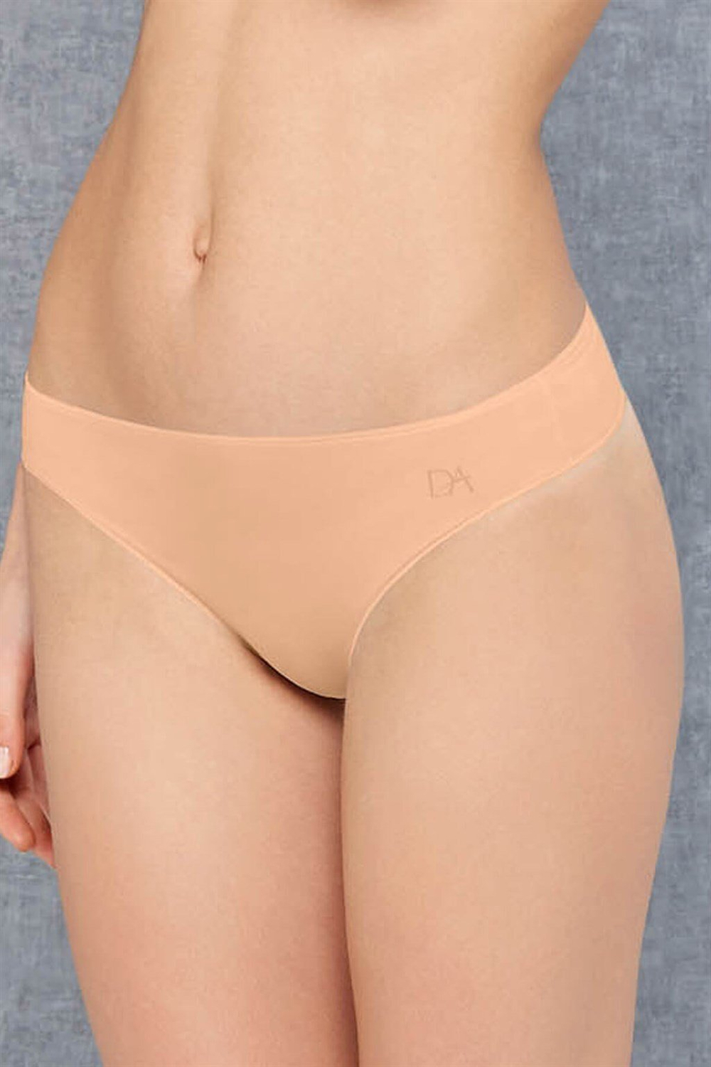 Трусики-стринги Doreanse Essentials (Размер: M) (Цвет: фиолетовый)