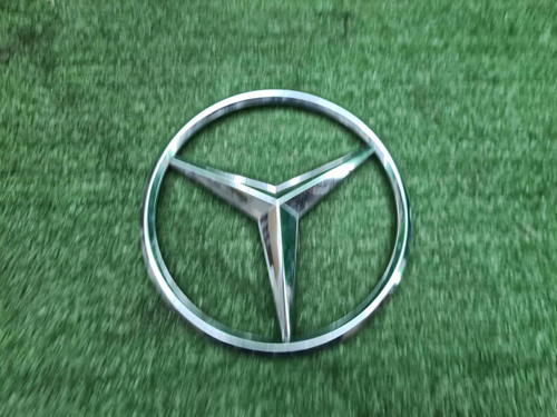 Эмблема решетки радиатора Mercedes E W213 (16-21)
