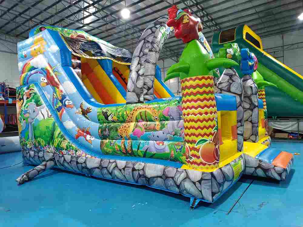 Коммерческий надувной батут "Солнечный остров" 6,5*5*5